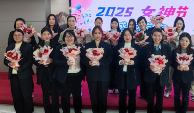 与花相约，致敬最美的她——记岳阳hahabet星辰大海2025三八女神节花艺活动